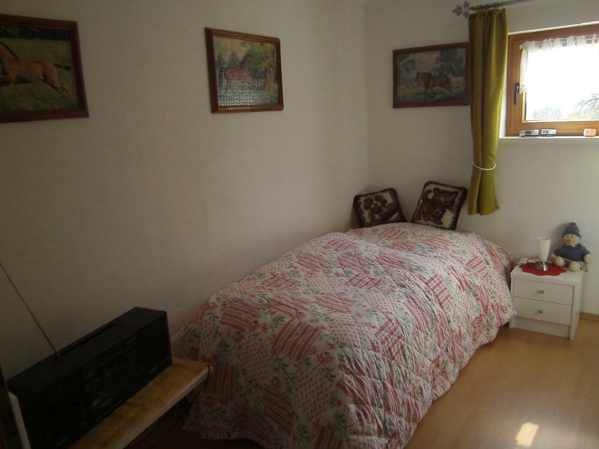 Ferienwohnung Barzen Ralingen Esterno foto