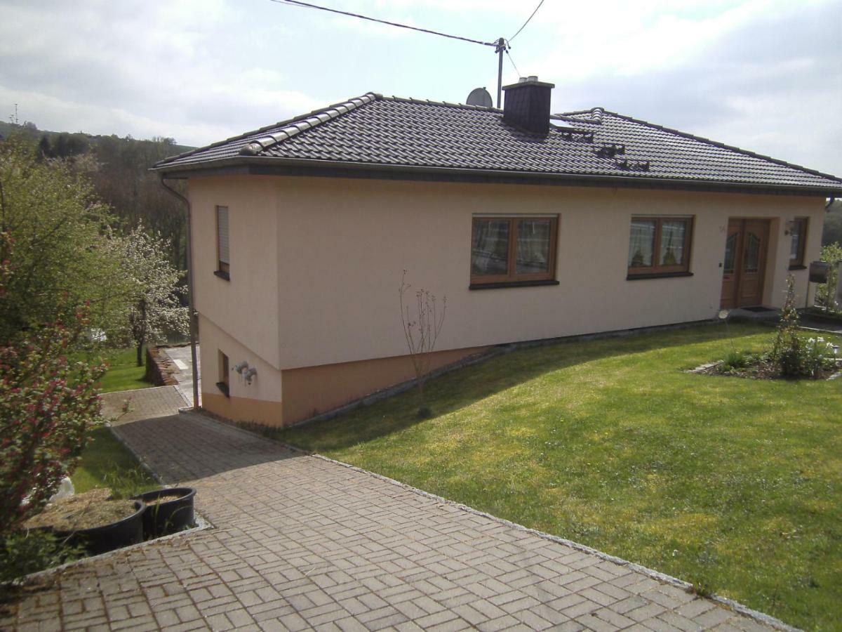 Ferienwohnung Barzen Ralingen Esterno foto